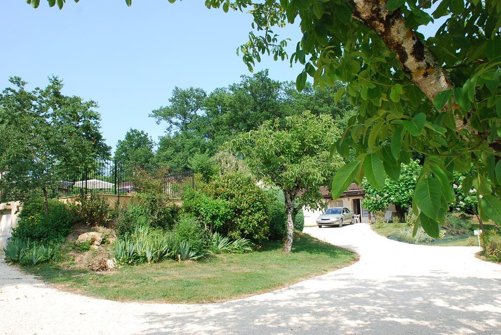 Village De Gites Le Chatenet Thonac 외부 사진