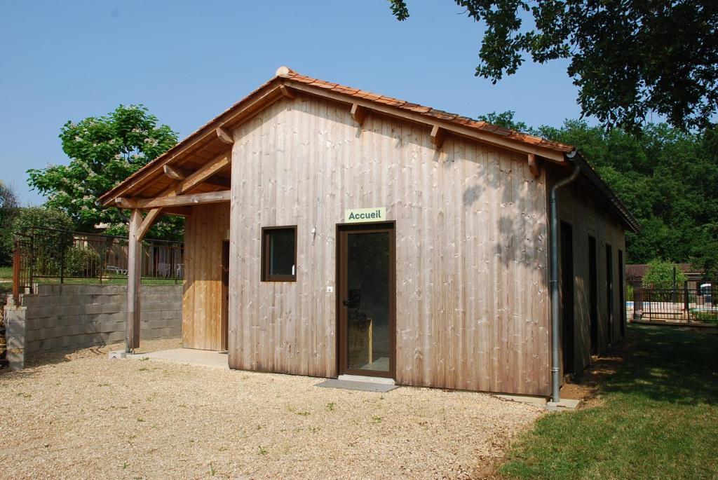 Village De Gites Le Chatenet Thonac 외부 사진